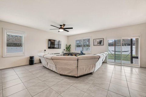 Casa en venta en Port St. Lucie, Florida, 4 dormitorios, 178 m2 № 2386966 - foto 18