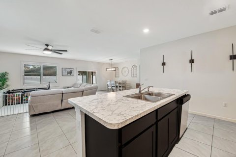 Casa en venta en Port St. Lucie, Florida, 4 dormitorios, 178 m2 № 2386966 - foto 22
