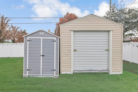 Casa en venta en Port St. Lucie, Florida, 4 dormitorios, 178 m2 № 2386966 - foto 21