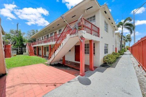 Condominio en venta en Opa-locka, Florida, 3 dormitorios, 98.1 m2 № 1896479 - foto 3