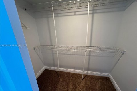 Снять в аренду кондоминиум в Санрайз, Флорида 2 спальни, 116.13м2, № 2065283 - фото 10