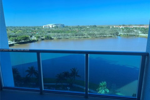 Снять в аренду кондоминиум в Санрайз, Флорида 2 спальни, 116.13м2, № 2065283 - фото 6