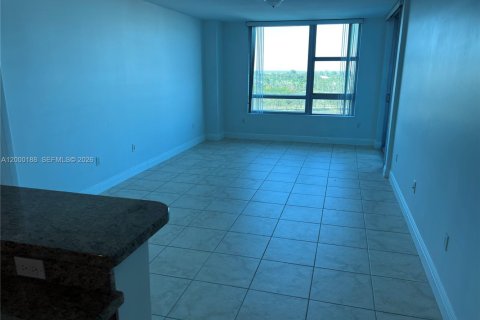 Снять в аренду кондоминиум в Санрайз, Флорида 2 спальни, 116.13м2, № 2065283 - фото 4