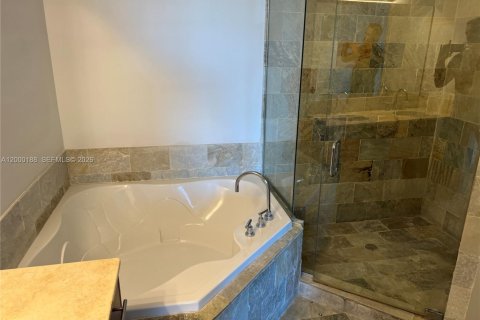 Снять в аренду кондоминиум в Санрайз, Флорида 2 спальни, 116.13м2, № 2065283 - фото 9