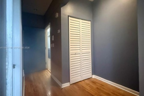 Купить кондоминиум в Майами-Бич, Флорида 2 спальни, 56.95м2, № 2049791 - фото 29