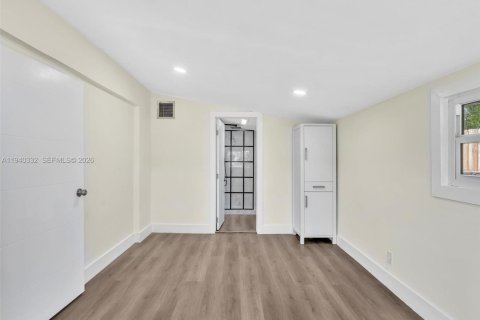 Villa ou maison à vendre à Hollywood, Floride: 3 chambres, 92.62 m2 № 1998133 - photo 23