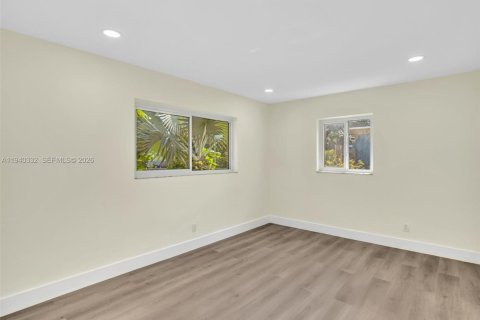 Villa ou maison à vendre à Hollywood, Floride: 3 chambres, 92.62 m2 № 1998133 - photo 19