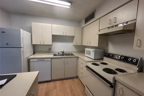 Condo in Altamonte Springs, Florida, 1 bedroom  № 2222509 - photo 6