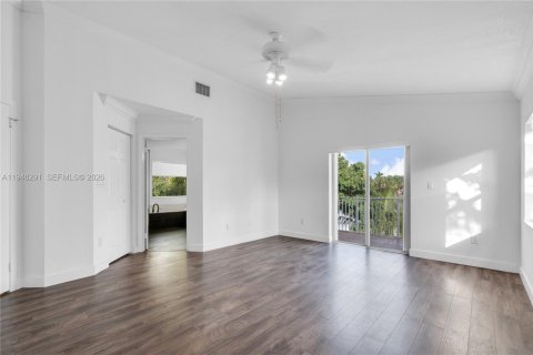 Villa ou maison à vendre à Pembroke Pines, Floride: 4 chambres, 233.46 m2 № 2003142 - photo 27