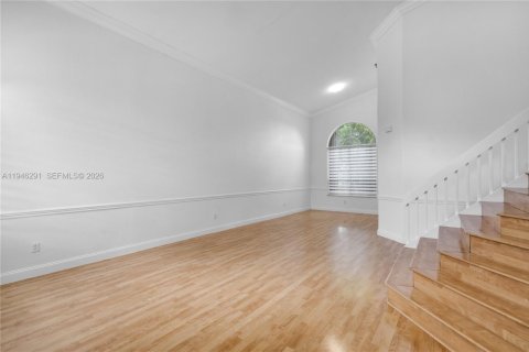 Villa ou maison à vendre à Pembroke Pines, Floride: 4 chambres, 233.46 m2 № 2003142 - photo 3