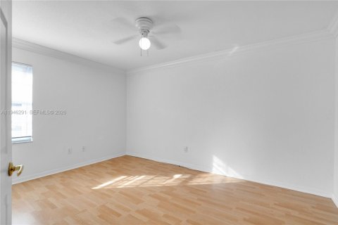 Villa ou maison à vendre à Pembroke Pines, Floride: 4 chambres, 233.46 m2 № 2003142 - photo 21