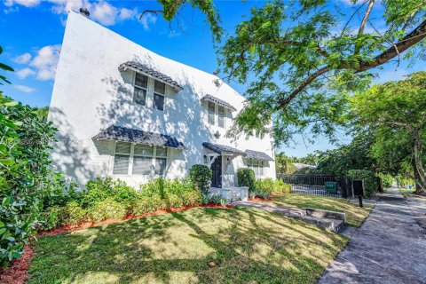 Appartement à louer à Miami, Floride: 2 chambres, 74.32 m2 № 2269558 - photo 7
