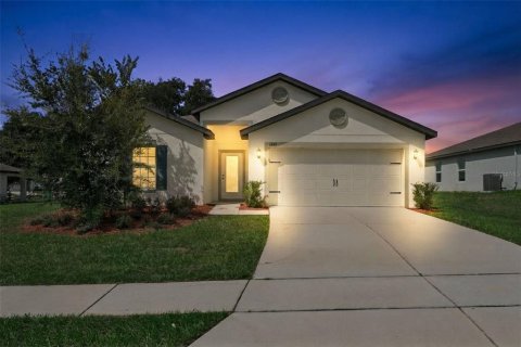 Villa ou maison à Mascotte, Floride 5 chambres, 180.6 m2 № 2396682
