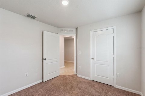 Casa en venta en Mascotte, Florida, 5 dormitorios, 180.6 m2 № 2396682 - foto 25