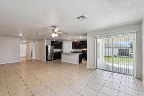 Casa en venta en Mascotte, Florida, 5 dormitorios, 180.6 m2 № 2396682 - foto 8