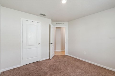 Casa en venta en Mascotte, Florida, 5 dormitorios, 180.6 m2 № 2396682 - foto 27