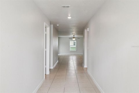 Casa en venta en Mascotte, Florida, 5 dormitorios, 180.6 m2 № 2396682 - foto 6
