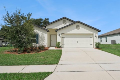Casa en venta en Mascotte, Florida, 5 dormitorios, 180.6 m2 № 2396682 - foto 2