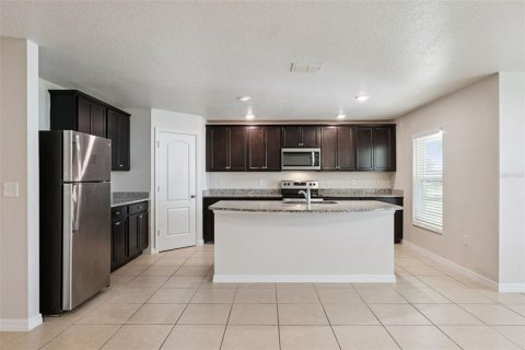 Casa en venta en Mascotte, Florida, 5 dormitorios, 180.6 m2 № 2396682 - foto 14