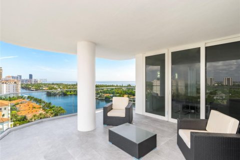 Купить кондоминиум в Авентура, Флорида 2 спальни, 176.61м2, № 2024369 - фото 13