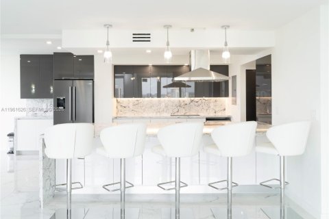 Купить кондоминиум в Авентура, Флорида 2 спальни, 176.61м2, № 2024369 - фото 15