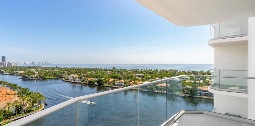 Кондоминиум с 2 спальнями в Авентура, Флорида № 2024369