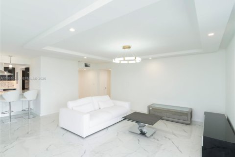 Купить кондоминиум в Авентура, Флорида 2 спальни, 176.61м2, № 2024369 - фото 6