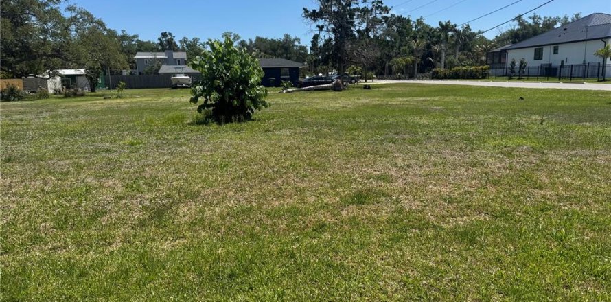 Terrain à Nokomis, Floride № 2098874