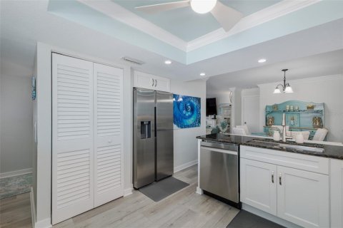 Condominio en venta en Port Richey, Florida, 2 dormitorios, 146.6 m2 № 2147771 - foto 18