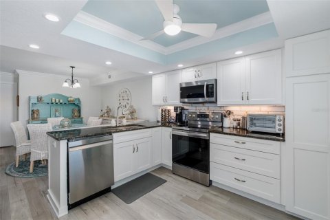 Condominio en venta en Port Richey, Florida, 2 dormitorios, 146.6 m2 № 2147771 - foto 17