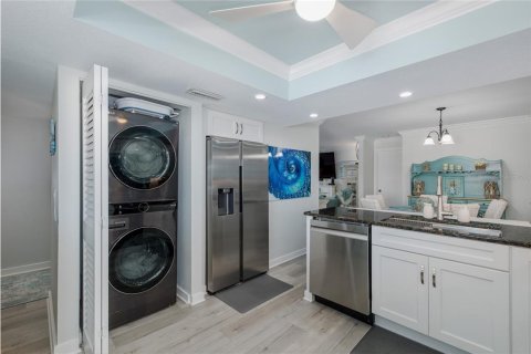 Condominio en venta en Port Richey, Florida, 2 dormitorios, 146.6 m2 № 2147771 - foto 19