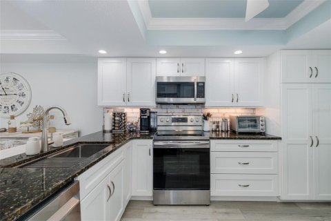 Condominio en venta en Port Richey, Florida, 2 dormitorios, 146.6 m2 № 2147771 - foto 16