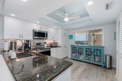 Condominio en venta en Port Richey, Florida, 2 dormitorios, 146.6 m2 № 2147771 - foto 15