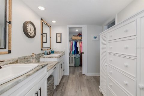 Condominio en venta en Port Richey, Florida, 2 dormitorios, 146.6 m2 № 2147771 - foto 30