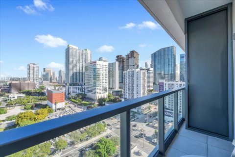 Condo in Miami, Florida, 1 bedroom  № 2053014 - photo 16