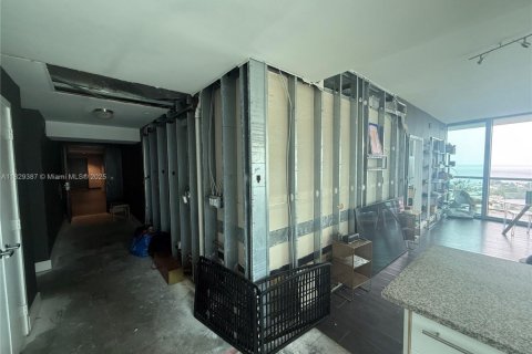 Condominio en venta en Miami, Florida, 2 dormitorios, 122.17 m2 № 1804137 - foto 14