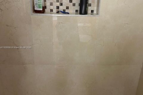 Propiedad comercial en venta en Hollywood, Florida, 165.92 m2 № 1934631 - foto 25