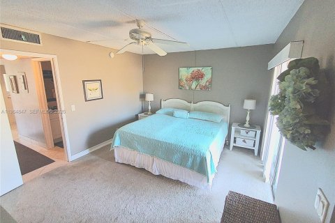 Copropriété à vendre à Palm Springs, Floride: 1 chambre, 61.32 m2 № 2026151 - photo 5