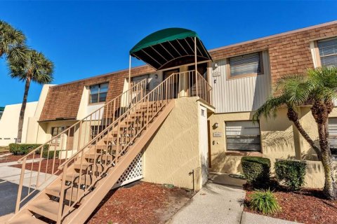 Condo in Mulberry, Florida, 2 bedrooms  № 2094300 - photo 2