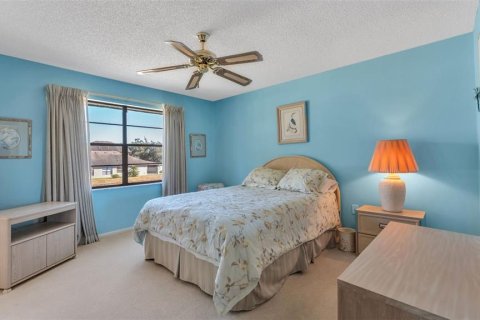 Condo in Mulberry, Florida, 2 bedrooms  № 2094300 - photo 13