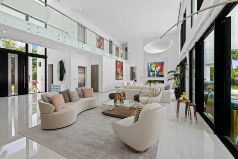 House in Fort Lauderdale, Florida 8 bedrooms, 598.85 sq.m. № 2281078 - photo 10