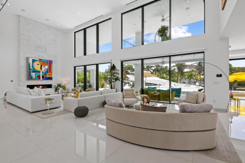 House in Fort Lauderdale, Florida 8 bedrooms, 598.85 sq.m. № 2281078 - photo 8