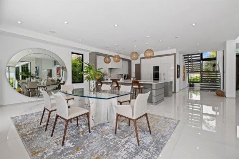 House in Fort Lauderdale, Florida 8 bedrooms, 598.85 sq.m. № 2281078 - photo 22