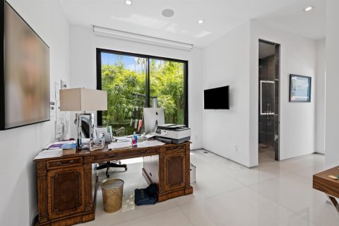 House in Fort Lauderdale, Florida 8 bedrooms, 598.85 sq.m. № 2281078 - photo 28