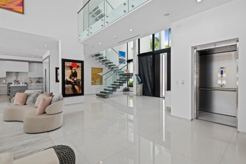 House in Fort Lauderdale, Florida 8 bedrooms, 598.85 sq.m. № 2281078 - photo 27