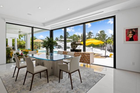 House in Fort Lauderdale, Florida 8 bedrooms, 598.85 sq.m. № 2281078 - photo 18