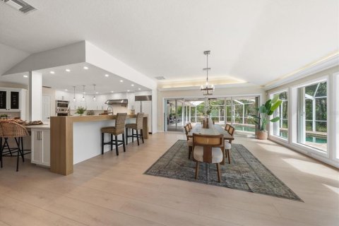 House in Dunedin, Florida 5 bedrooms, 427.91 sq.m. № 2151970 - photo 30
