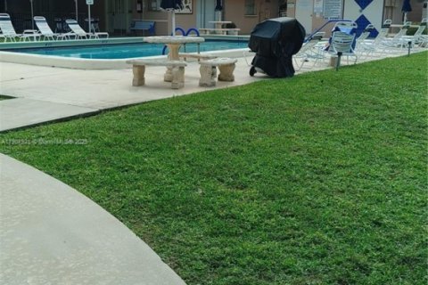 Condominio en alquiler en Coral Springs, Florida, 2 dormitorios, 83.61 m2 № 1965830 - foto 22