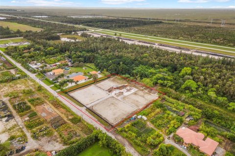 Immobilier commercial à vendre à Southwest Ranches, Floride № 2171095 - photo 5