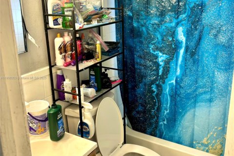 Immobilier commercial à vendre à Miami, Floride: 179.12 m2 № 1956652 - photo 21